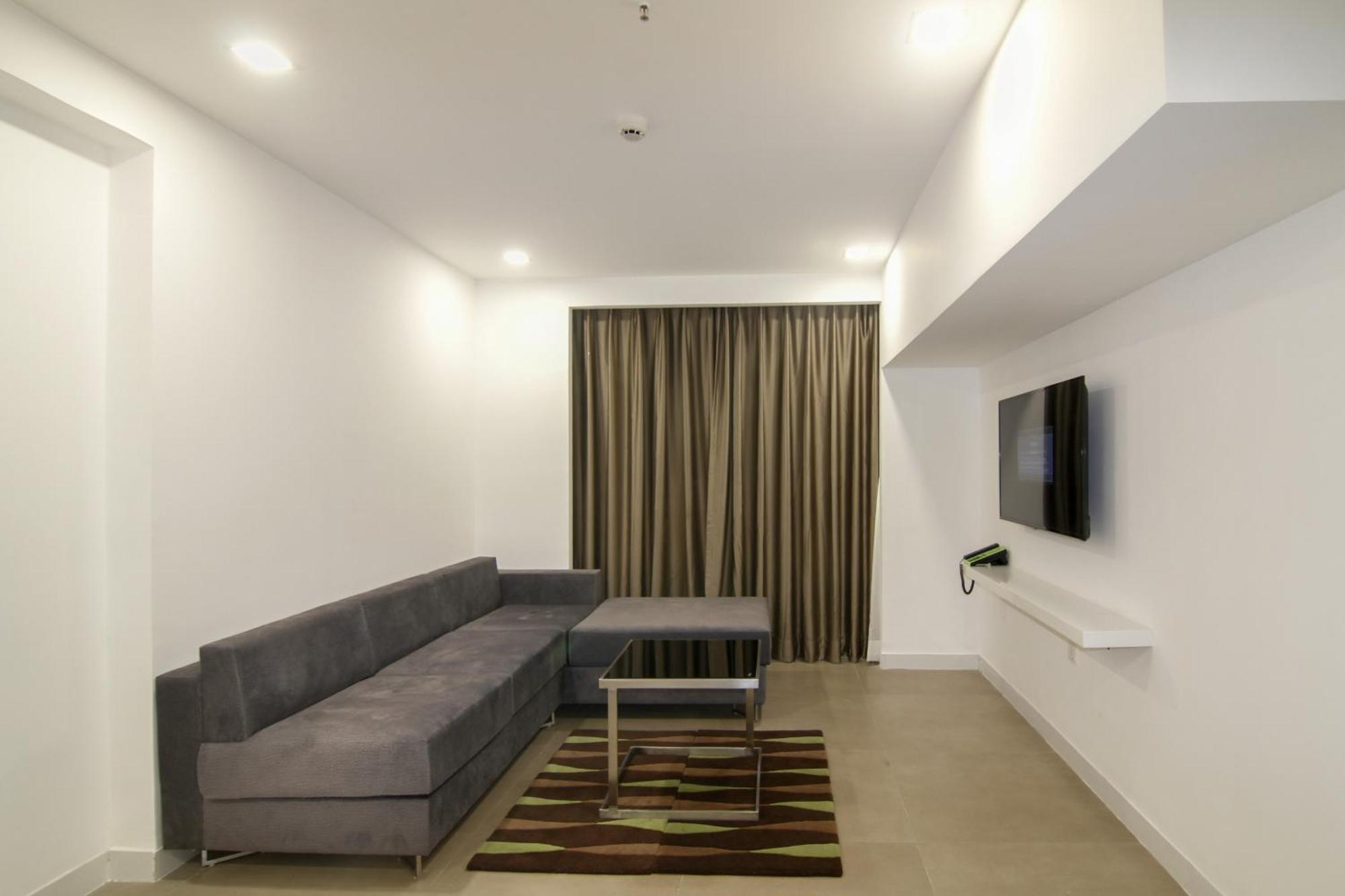 Hotel Lemon Tree Hotel, Banjara Hills, 4*
