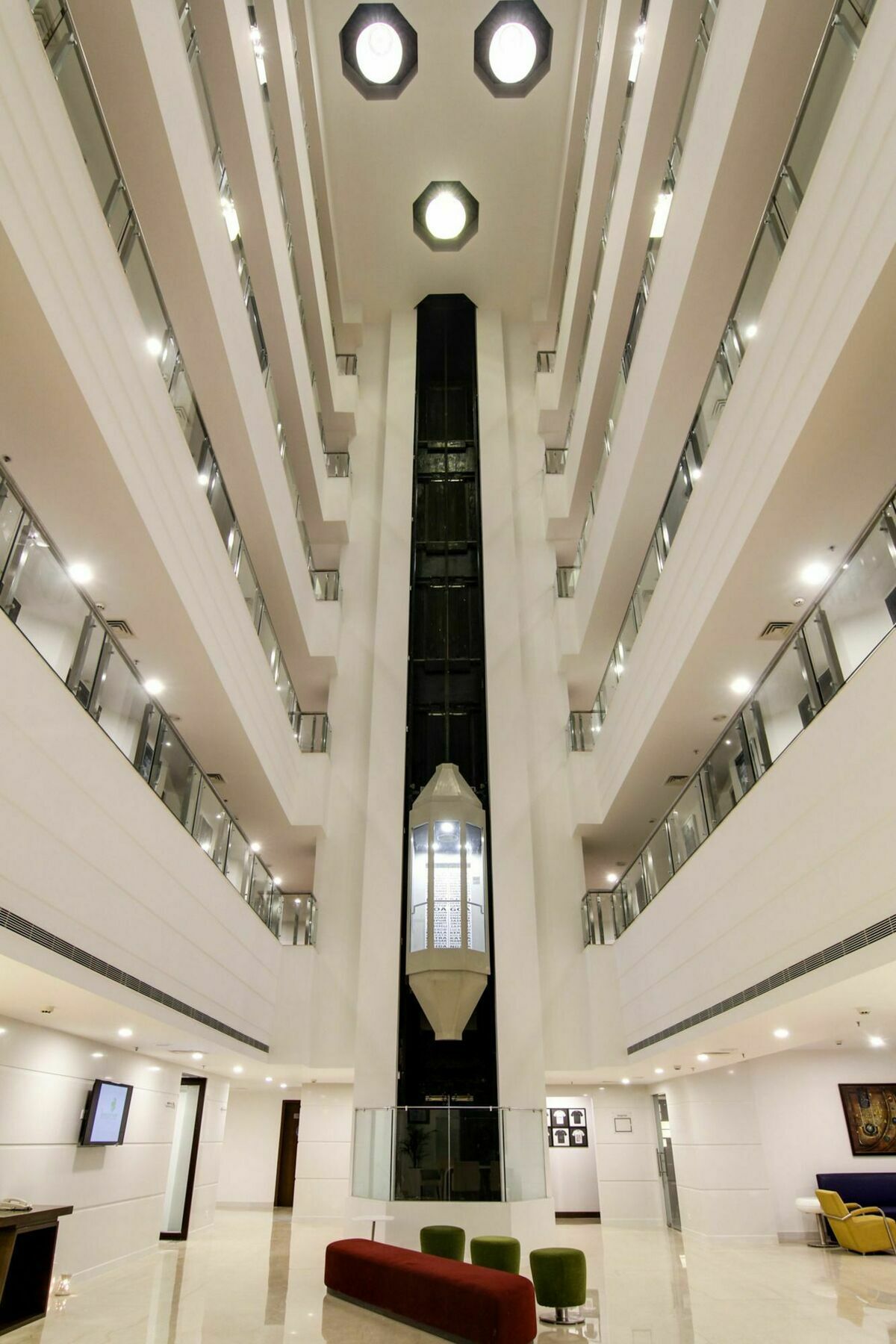 Lemon Tree Hotel, Banjara Hills, 4* Hyderabad